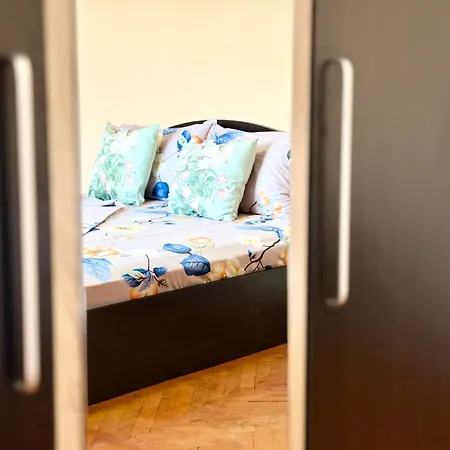 2br In Centre Апартаменти Варна