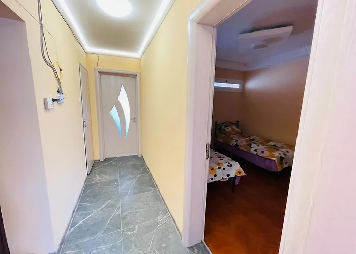 2br In Centre Apartment *